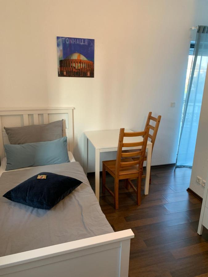 Zum Armen Mann Bed & Breakfast ดุสเซลดอร์ฟ ภายนอก รูปภาพ