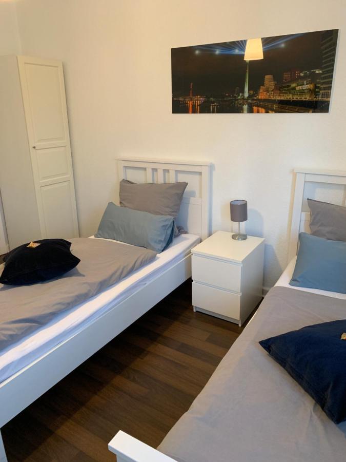 Zum Armen Mann Bed & Breakfast ดุสเซลดอร์ฟ ภายนอก รูปภาพ