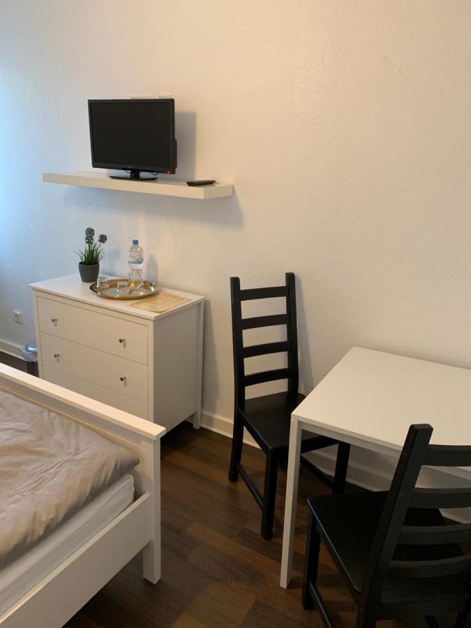 Zum Armen Mann Bed & Breakfast ดุสเซลดอร์ฟ ภายนอก รูปภาพ