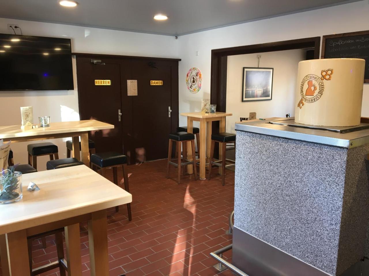 Zum Armen Mann Bed & Breakfast ดุสเซลดอร์ฟ ภายนอก รูปภาพ